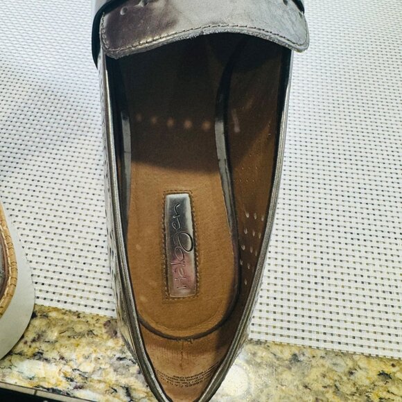 Halogen Emily Metal Pewter Leather Loafer 10 Comfortable Preppy Academic Shoe - Picture 9 of 15